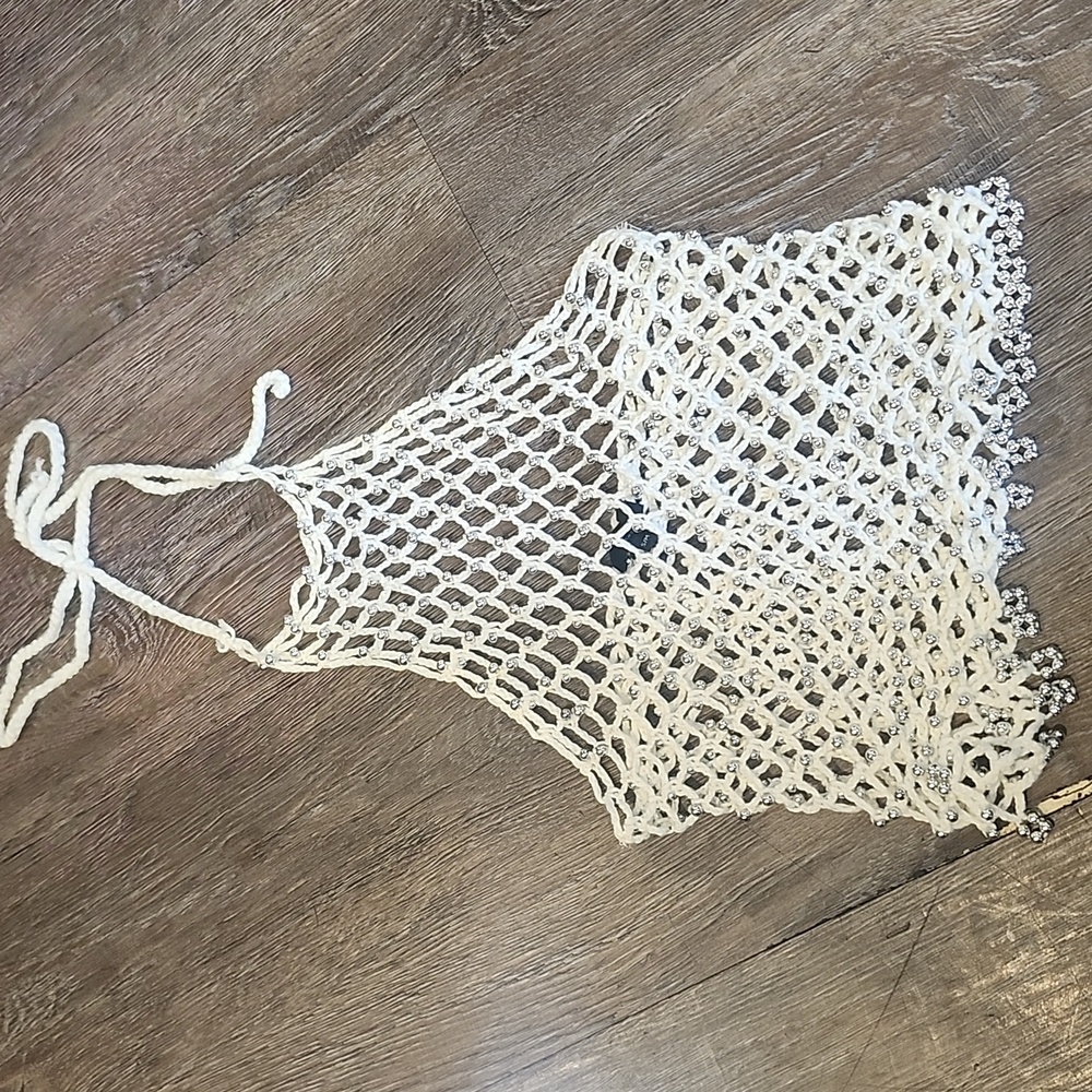 Debut- Women knit net halter top with beads